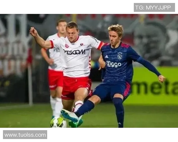 多德勒支迎战阿贾克斯青年队期待精彩对决与激烈竞争